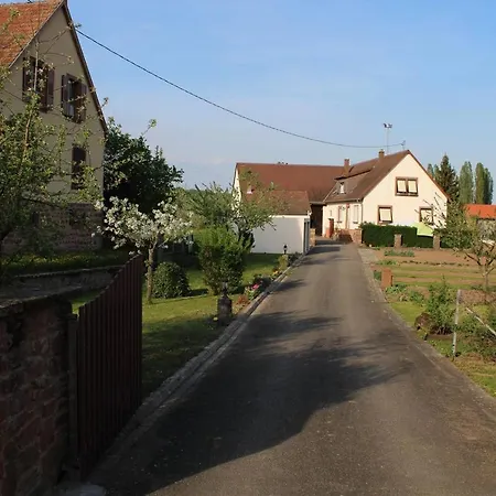 Chez Claude & Jacqueline Apartman *